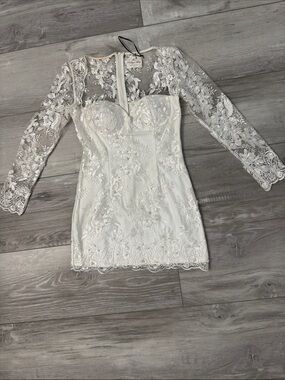 Vintage White Lace Long-Sleeve Mini Dress